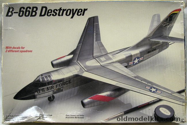 Testors 1/72 B-66B Destroyer - (A-3A), 677 plastic model kit